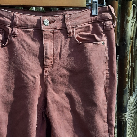 🍀3/15 Old Navy Light Pink Jeans - Picture 3 of 6